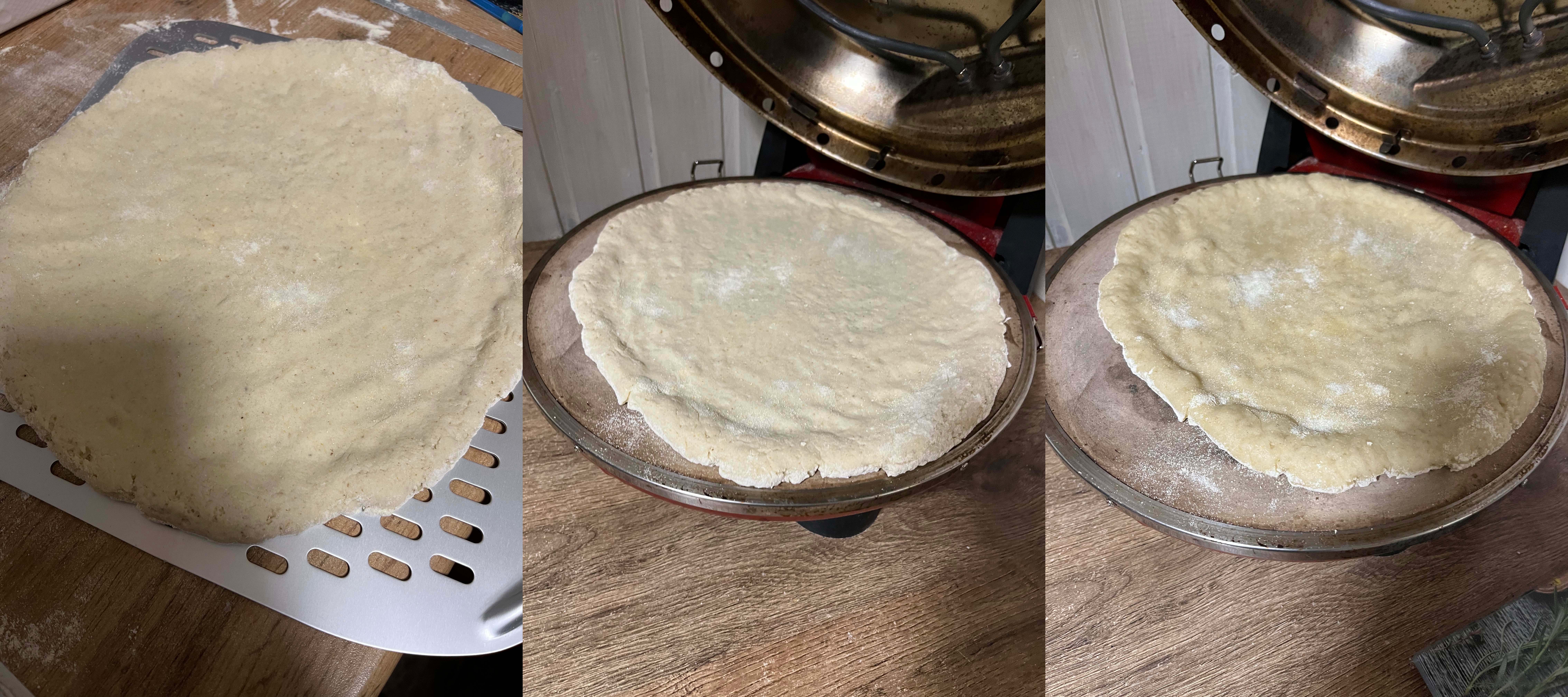 Перекладывание пиццы на лопатку и зажаривание.